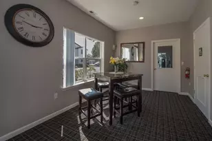 1001 NE Briarcreek Way, Hillsboro, OR 97006 - Photo 10