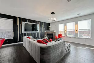 11630 Greensbrook Garden Dr, Houston, TX 77044 - Photo 8