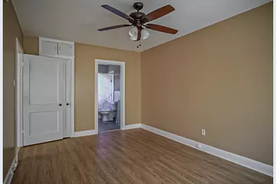 5218 Avenue P #4, Galveston, TX 77551 - Photo 4