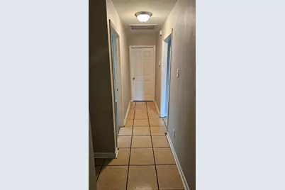 8723 Valley Meadow Drive, Houston, TX 77078 - Photo 16