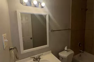 8723 Valley Meadow Dr, Houston, TX 77078 - Photo 12