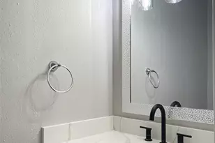 8718 Victorian Village Dr, Houston, TX 77071 - Photo 12