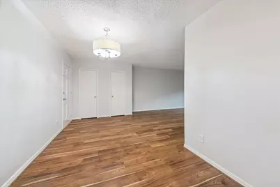 2700 Bellefontaine Street #B12, Houston, TX 77025 - Photo 4