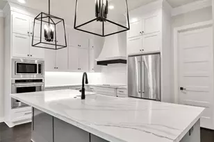 1736 Blanco Bend Dr, College Station, TX 77845 - Photo 10