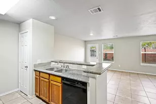 12055 Clifton Oaks Dr, Houston, TX 77099 - Photo 6