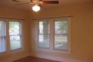 1021 E 16th St, Houston, TX 77009 - Photo 8