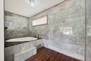 13902 Ambrose St, Houston, TX 77045 - Photo 34