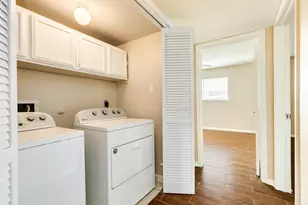 1920 Back Bay Dr, Galveston, TX 77551 - Photo 18