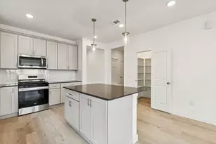 18106 Zemira Ln, Tomball, TX 77377 - Photo 8