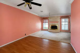 17758 Kings Park Ln, Houston, TX 77058 - Photo 2