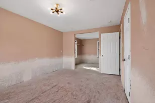 712 E Peach St, Angleton, TX 77515 - Photo 20