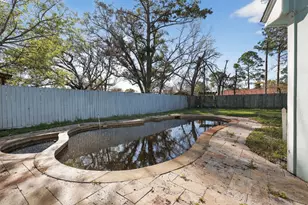 712 E Peach St, Angleton, TX 77515 - Photo 44
