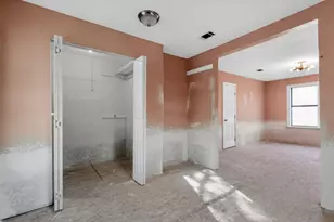 712 E Peach St, Angleton, TX 77515 - Photo 34