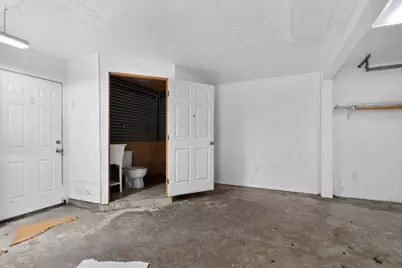 712 E Peach Street, Angleton, TX 77515 - Photo 30