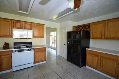 12410 Meadow Briar Drive, Stafford, TX 77477 - Photo 20