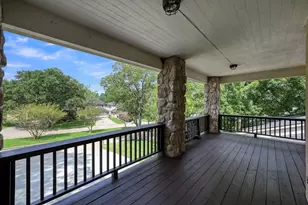 4 Waters Edge St, Conroe, TX 77356 - Photo 16