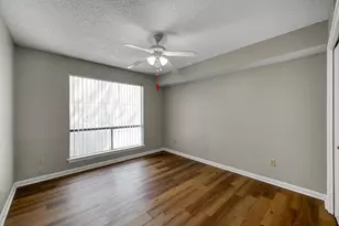4 Waters Edge St, Conroe, TX 77356 - Photo 6