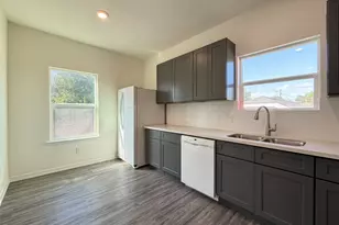 7414 Canal St, Houston, TX 77011 - Photo 12