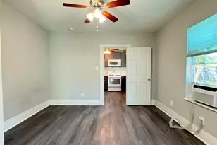 7414 Canal St, Houston, TX 77011 - Photo 32