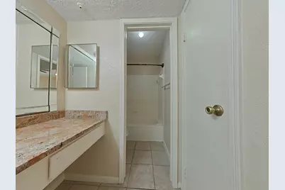 3770 Lovers Wood Lane #1005, Houston, TX 77014 - Photo 8