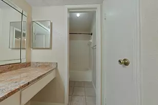 3770 Lovers Wood Ln, Houston, TX 77014 - Photo 8