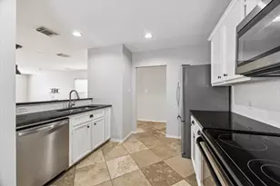 1707 Redwing Cove Dr, Houston, TX 77009 - Photo 8