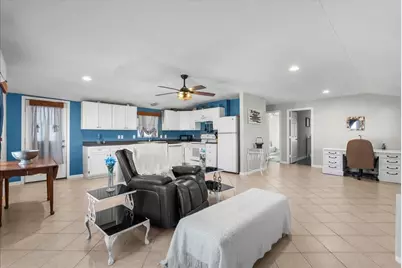711 10th Street, Dickinson, TX 77539 - Photo 2