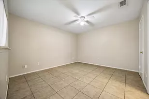 10311 Westedge Dr, Sugar Land, TX 77498 - Photo 6