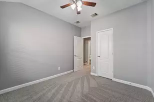 20219 Ray Falls Dr, Tomball, TX 77375 - Photo 22