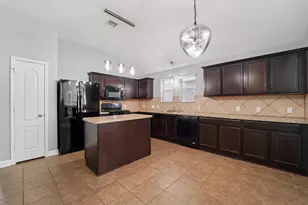 20219 Ray Falls Dr, Tomball, TX 77375 - Photo 6