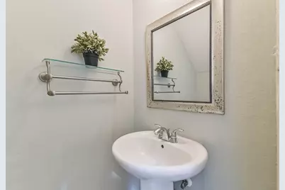 1919 Bittercreek Drive, Houston, TX 77042 - Photo 20