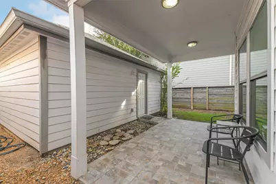 1919 Bittercreek Drive, Houston, TX 77042 - Photo 36