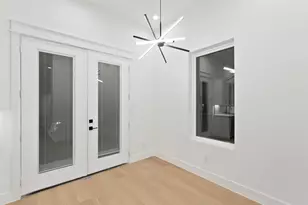 6639 Katarani Dr, Houston, TX 77091 - Photo 10