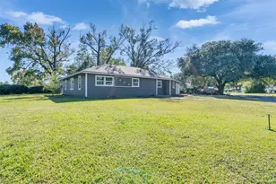 1009 Ruby Ln, Orange, TX 77630 - Photo 22