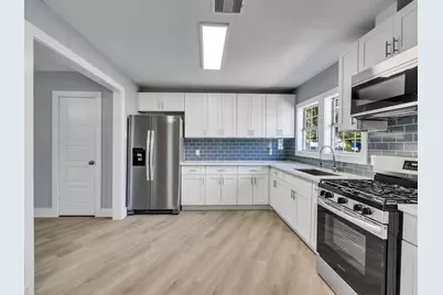 1009 Ruby Lane, Orange, TX 77630 - Photo 8