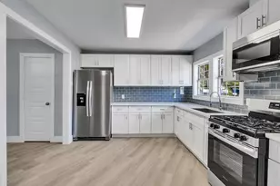 1009 Ruby Ln, Orange, TX 77630 - Photo 8