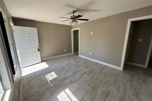 1503 Teanaway Ln, Houston, TX 77029 - Photo 6