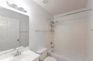 10680 Royal York Dr, Conroe, TX 77303 - Photo 12