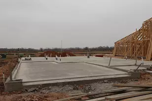 2810 Clapbread Ln, Rosenberg, TX 77471 - Photo 2