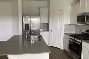 10537 Steinbeck Dr, Austin, TX 78747 - Photo 4