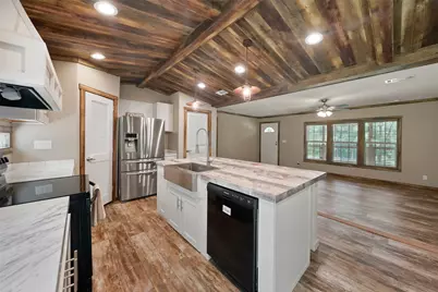 577 Winding River Road, Oakhurst, TX 77364 - Photo 8