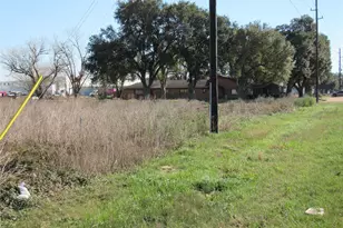 2119 Woods Rd, Brookshire, TX 77423 - Photo 10