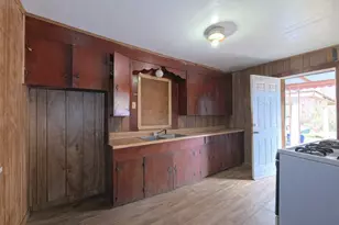 325 S 19th St, Silsbee, TX 77656 - Photo 8