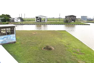 11 Chimaera Rd, Sargent, TX 77414 - Photo 4