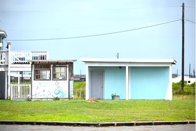 11 Chimaera Road, Sargent, TX 77414 - Photo 2