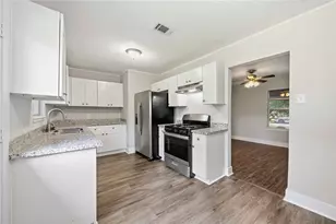 113 E Witcher Ln, Houston, TX 77076 - Photo 14