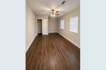 113 E Witcher Lane, Houston, TX 77076 - Photo 18