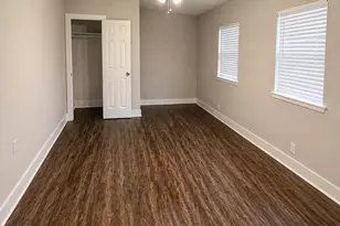 113 E Witcher Ln, Houston, TX 77076 - Photo 18