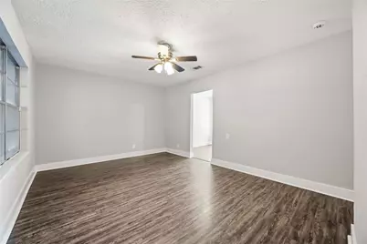 113 E Witcher Lane, Houston, TX 77076 - Photo 20