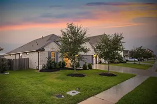 18931 Lynnwood Dr, Manvel, TX 77578 - Photo 4